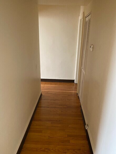 Building Photo - 503 E 79th St