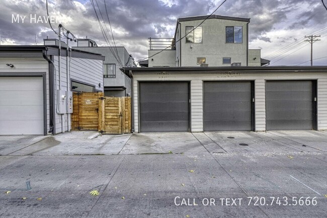 Building Photo - Newer Townhome next to Sloan's!