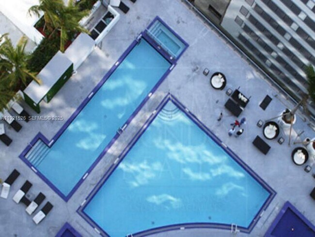 Building Photo - 90 SW 3rd St