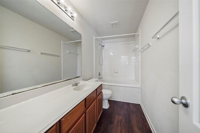 Building Photo - 3610 Avalon Castle Dr