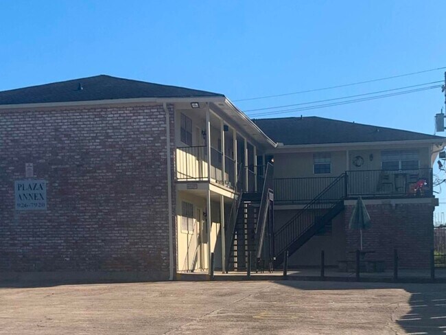 Building Photo - 6752 Titian Ave