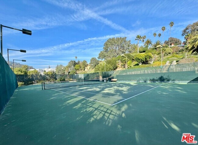 Building Photo - 17366 Sunset Blvd