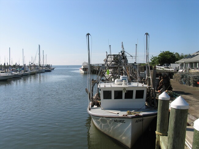 Building Photo - 26 Pearl St