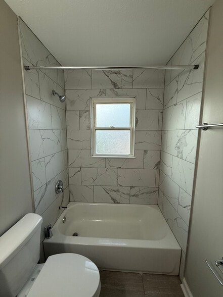 Building Photo - 2055 Peabody Ln