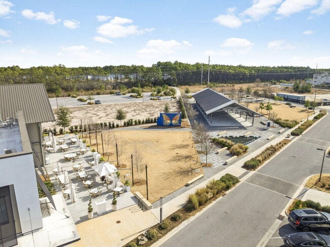 Building Photo - 250 Windrow Way