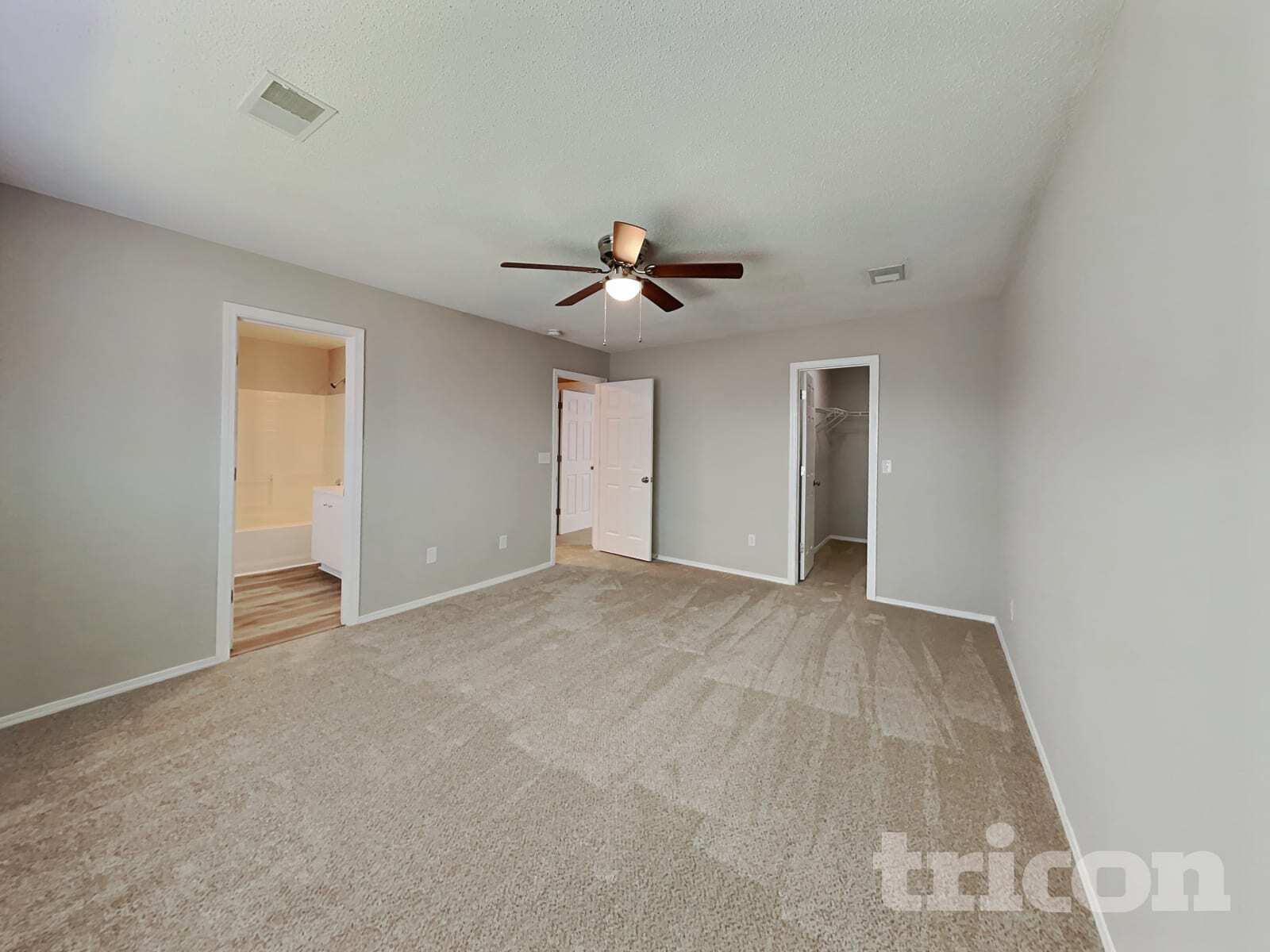 Building Photo - 19 Willow Bend Dr