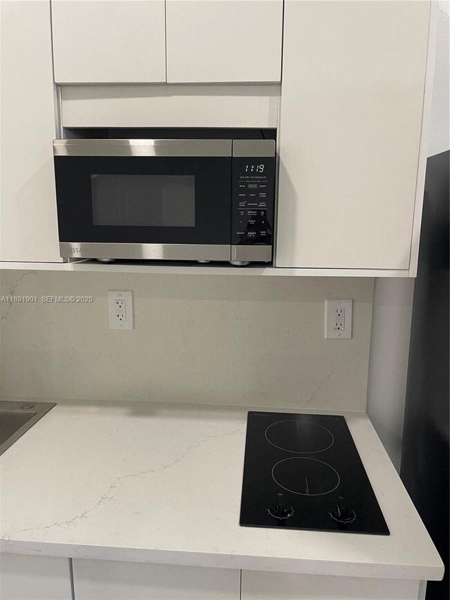 Building Photo - 30778 SW 192nd Ave