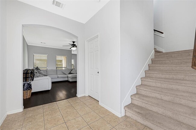 Building Photo - 13202 Chanel Dr