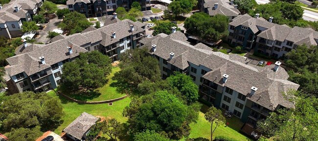 Building Photo - 12100 Metric Blvd