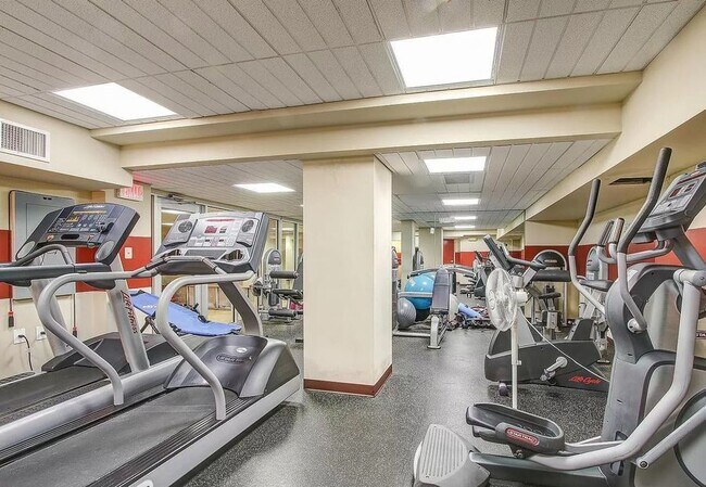 Building Photo - 1613 Harvard St NW