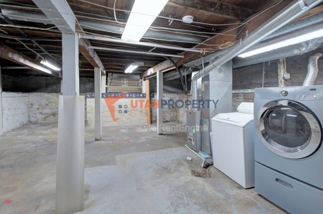 Building Photo - 344 E 1700 S