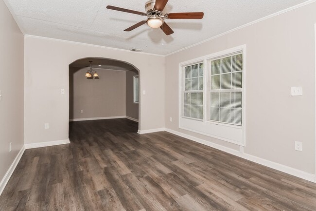 Building Photo - 4017 Tavineer Dr