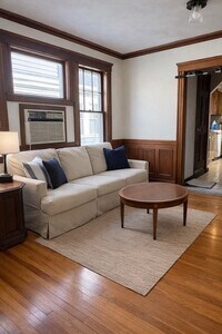 Building Photo - 8 Seagrave Rd