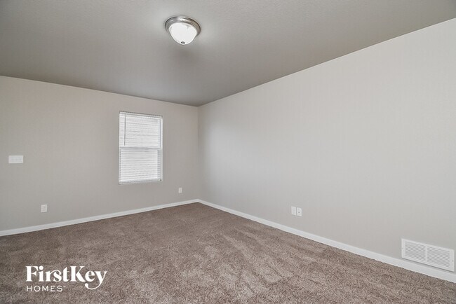 Building Photo - 7424 Alpine Daisy Dr