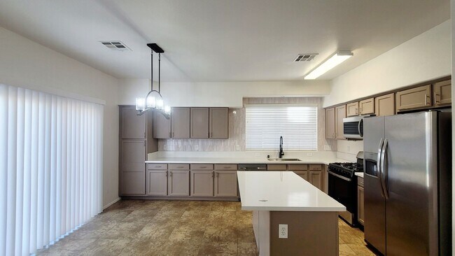 Building Photo - 9452 Plover Falls Ave