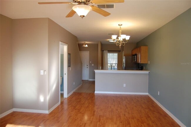 Building Photo - 423 Wilton Cir