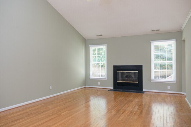 Building Photo - 4003 Ellisfield Dr