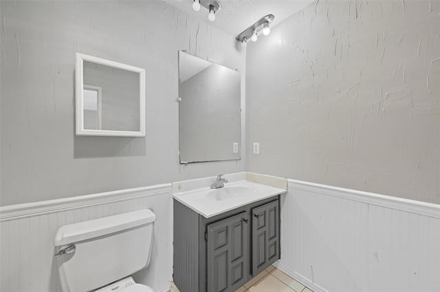 Building Photo - 5256 Sherman Dr