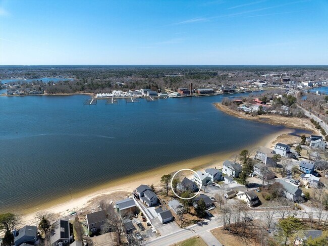 Building Photo - 15 Oakhill Rd