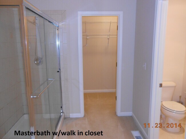 Building Photo - Beautiful 4 Bed 3 Bath with Bonus Room Home in Convenient Location in Lynnwood.