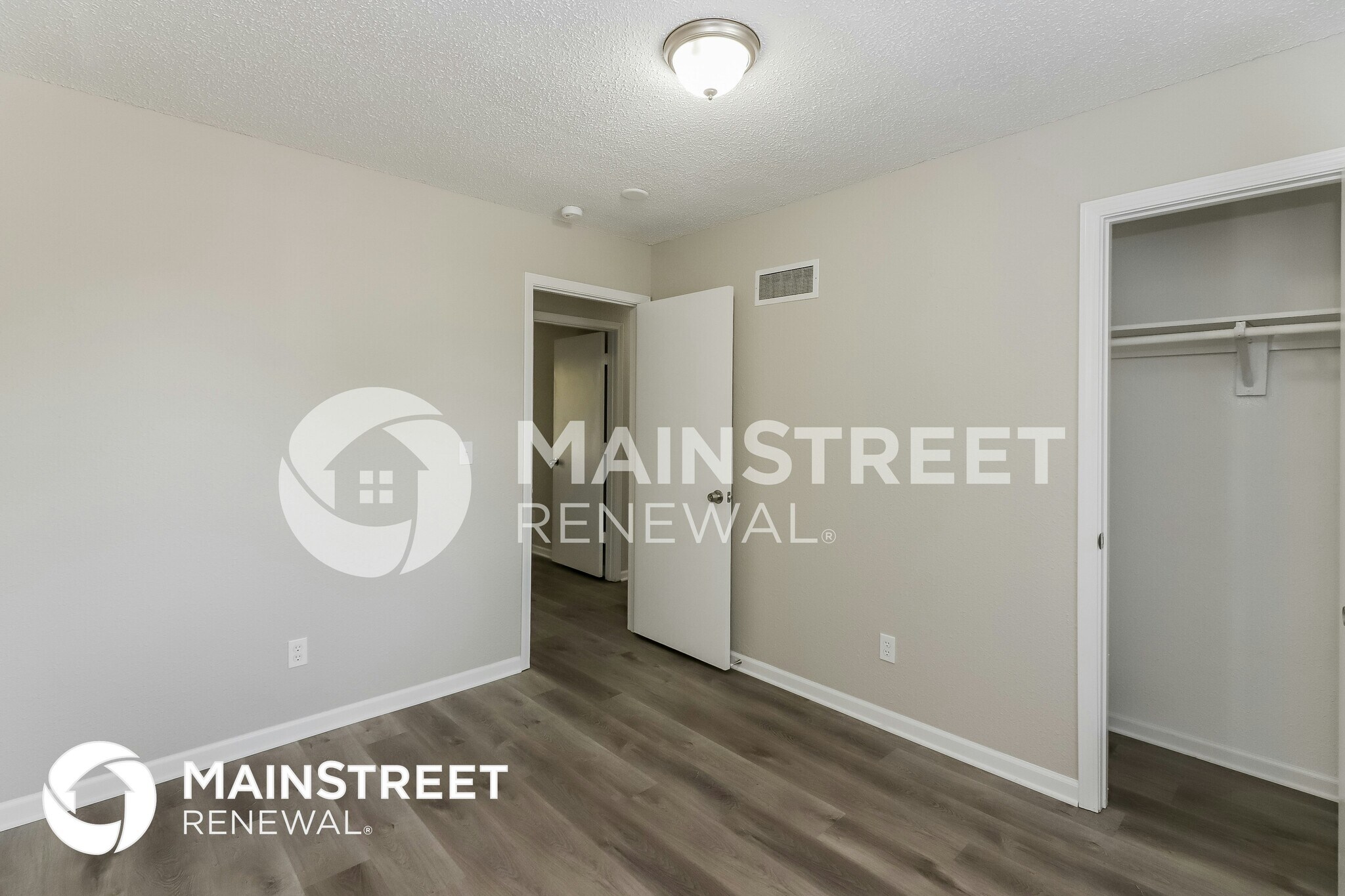 Building Photo - 13206 15 St