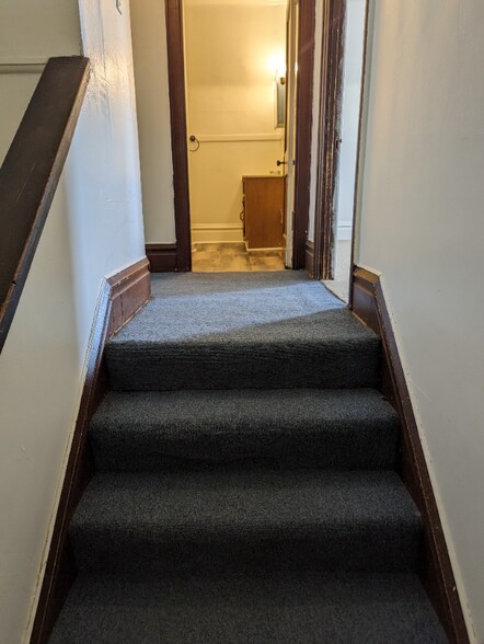 Building Photo - 316 2nd St