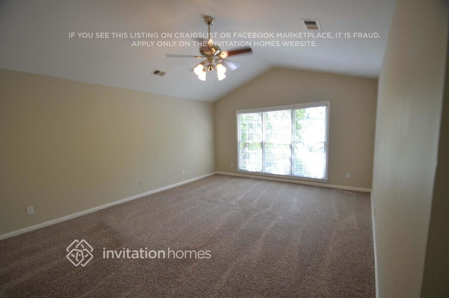 Building Photo - 5722 Kinglet Ln