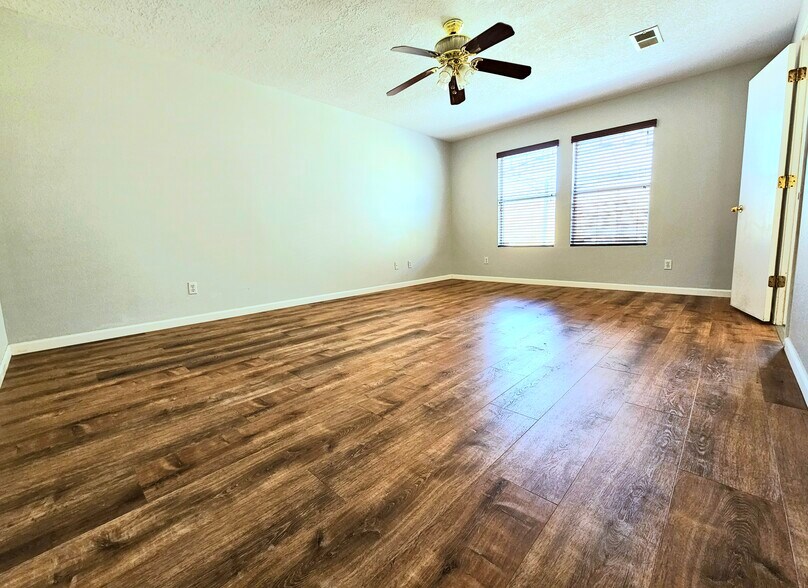 Building Photo - 10740 Stone Hollow Pl NW