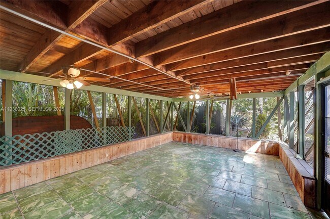 Building Photo - 2611 Roosevelt St