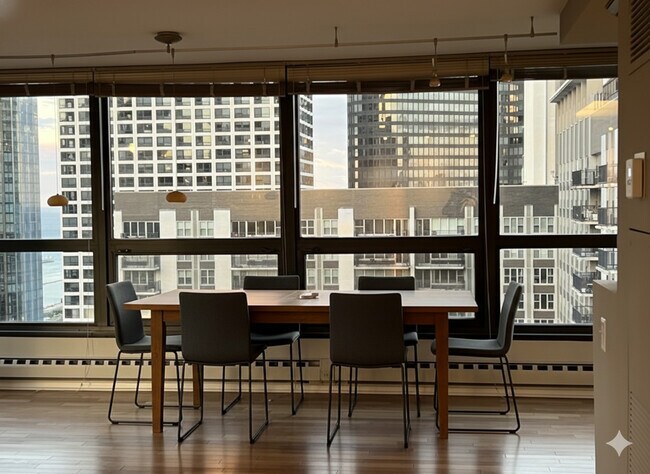 Building Photo - 360 E Randolph St