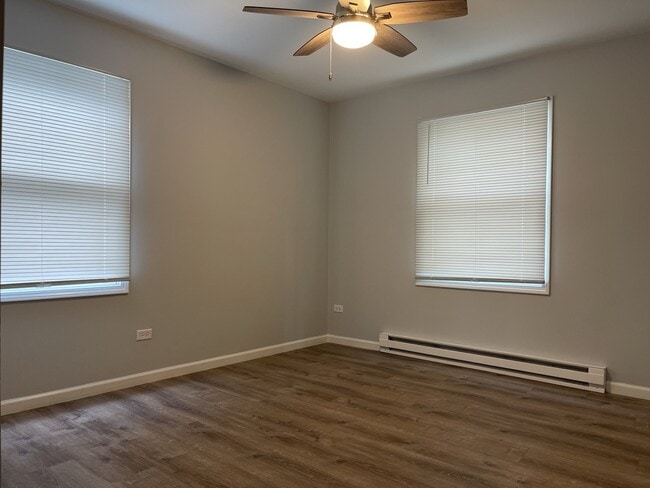 Building Photo - 479 Eisenhower St