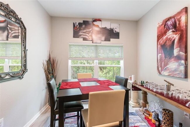 Building Photo - 1117 Hillhurst Dr