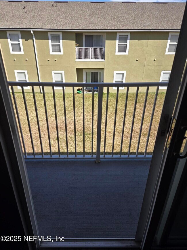 Building Photo - 6916 Ortega Woods Dr