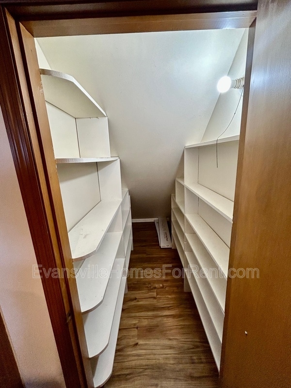 Building Photo - 1507 Stinson Ave