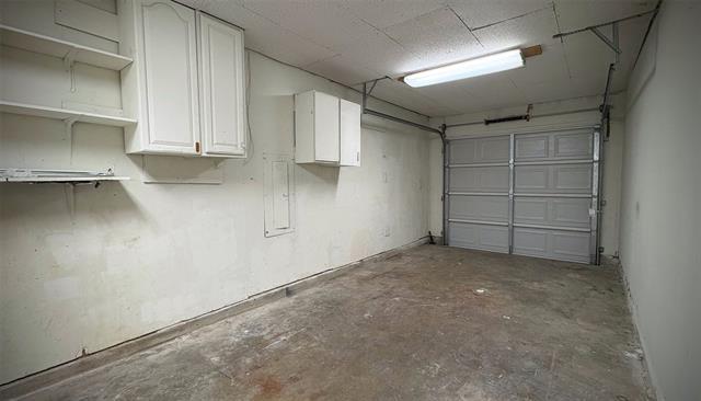 Building Photo - 1206 High Valley Dr