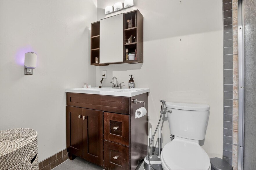 Building Photo - 3673 W Forge Rd