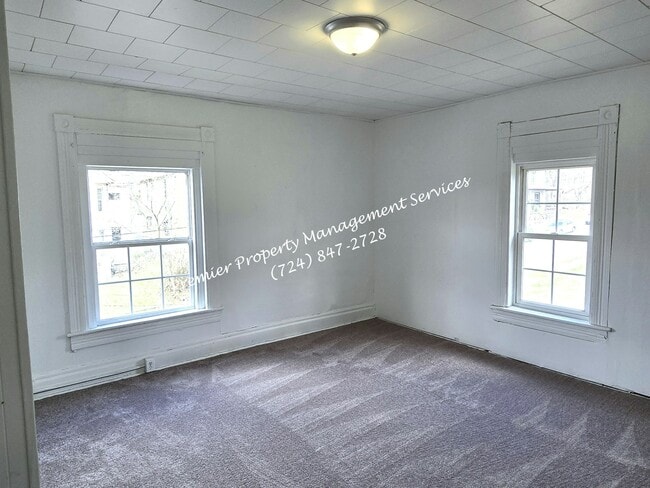Building Photo - 416 E Reynolds St