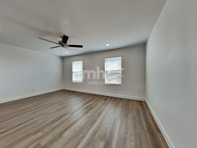 Building Photo - 10542 Lagaspi Dr