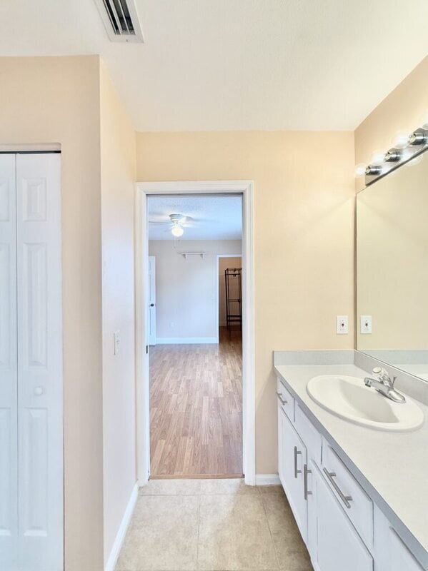 Building Photo - 1647 Gray Bark Dr