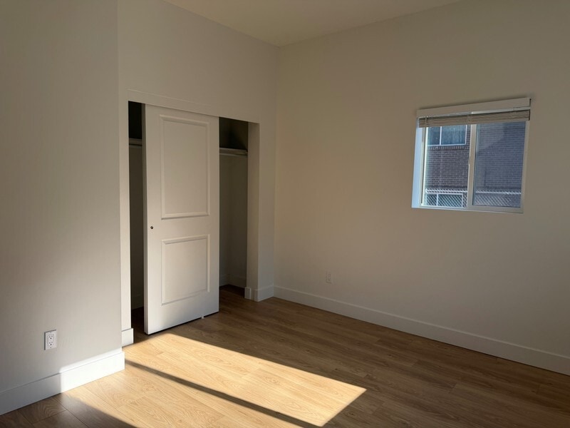 Building Photo - 770 S Ashton Ave