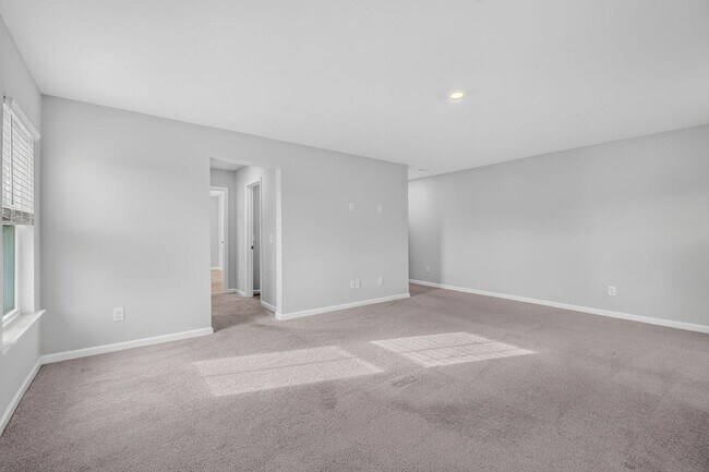 Building Photo - Modern Living in Summerville