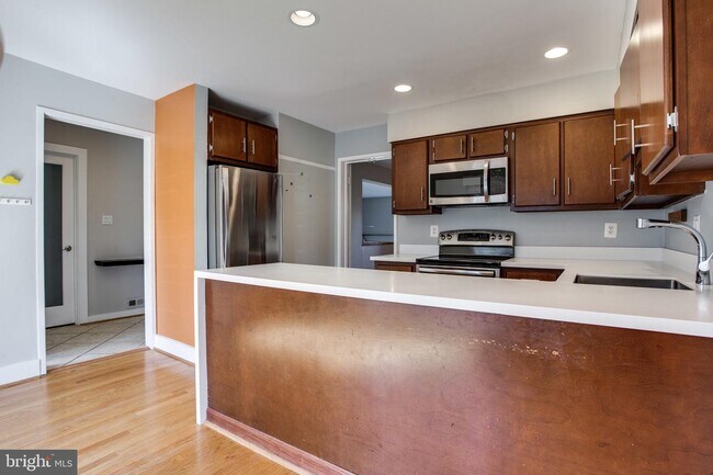 Building Photo - 11710 Indian Ridge Rd