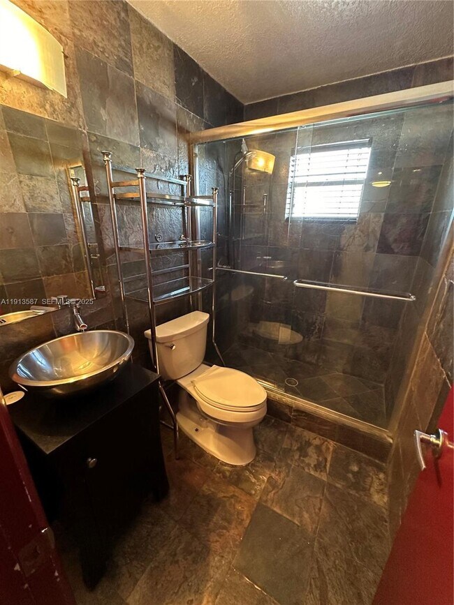 Building Photo - 2465 SW 18th Ave