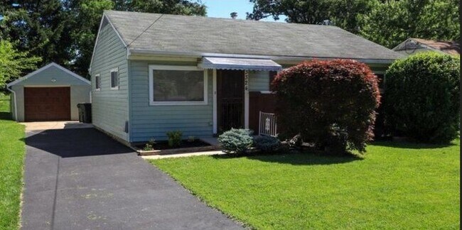 Building Photo - 3324 Lapland Dr