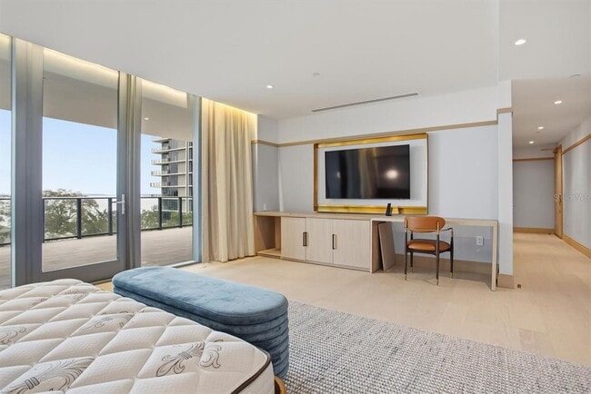 Building Photo - 3015 S Ysabella Ave