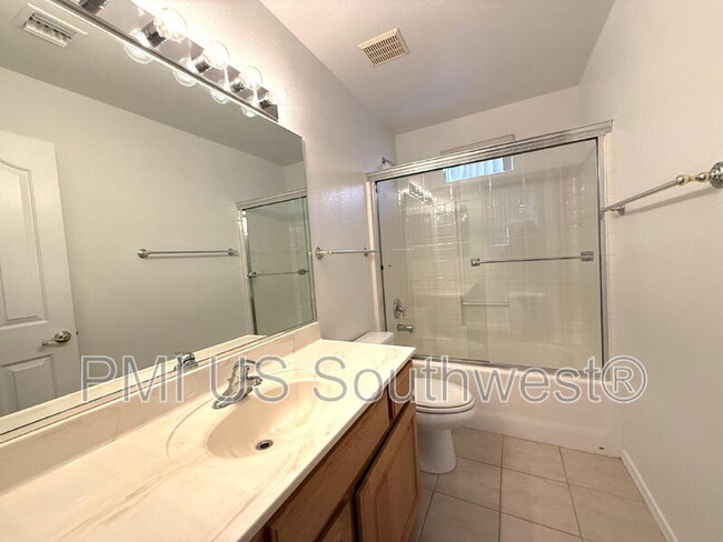 Building Photo - 1720 Central Ave