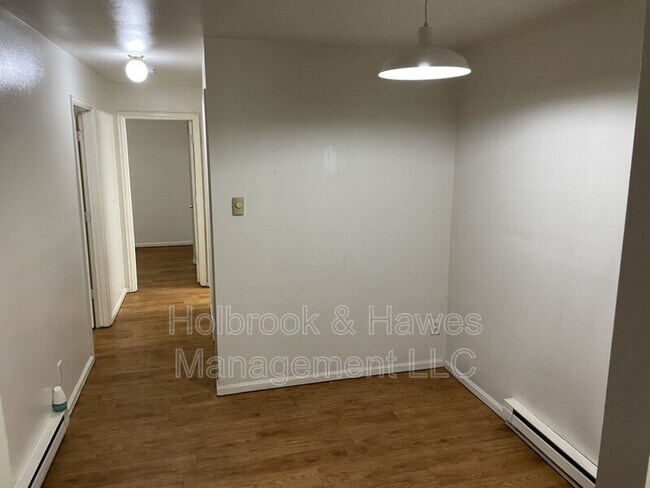 Building Photo - 4531 Boardwalk Dr