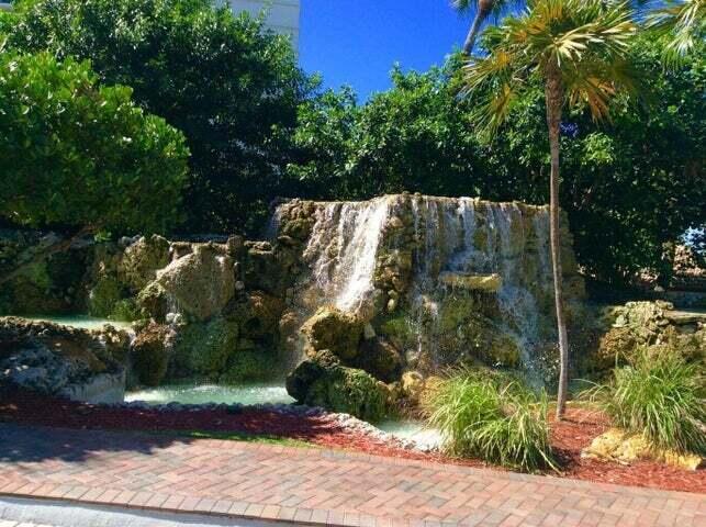 Primary Photo - 4746 S Ocean Blvd