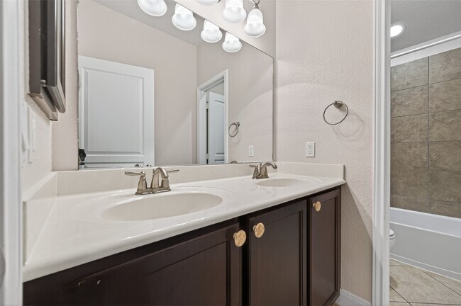 Building Photo - 15630 Eagle Valley Dr