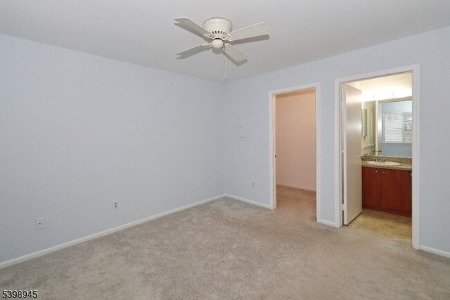 Building Photo - 21 Parkside Rd